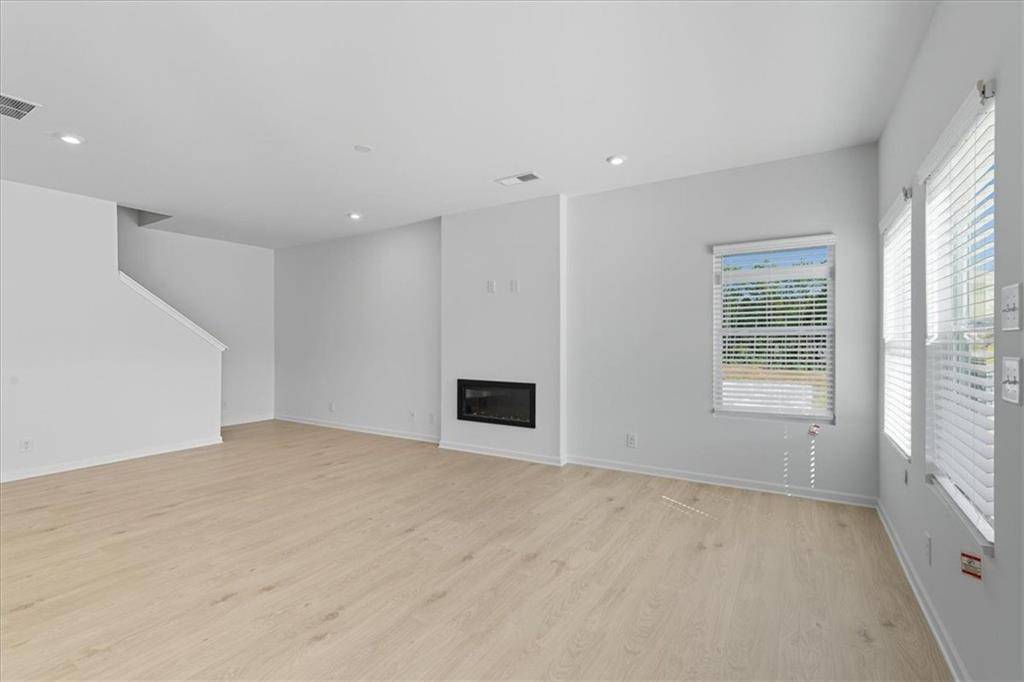 Austell, GA 30168,1186 PARK CENTER CIR