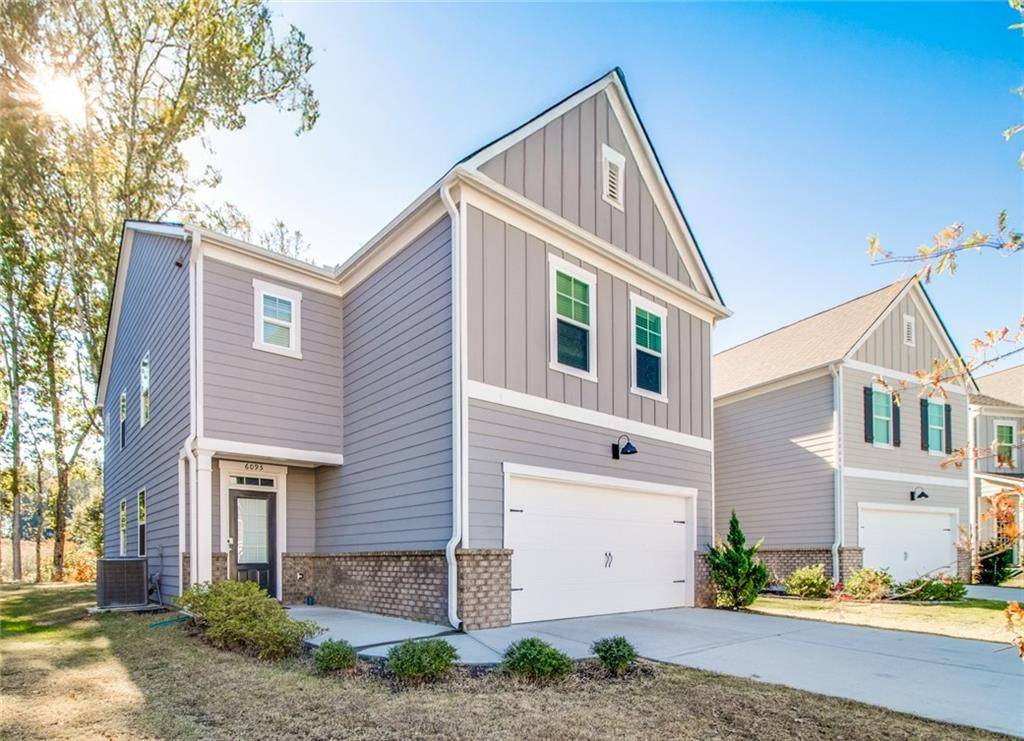 Flowery Branch, GA 30542,6095 Hoot Owl LN