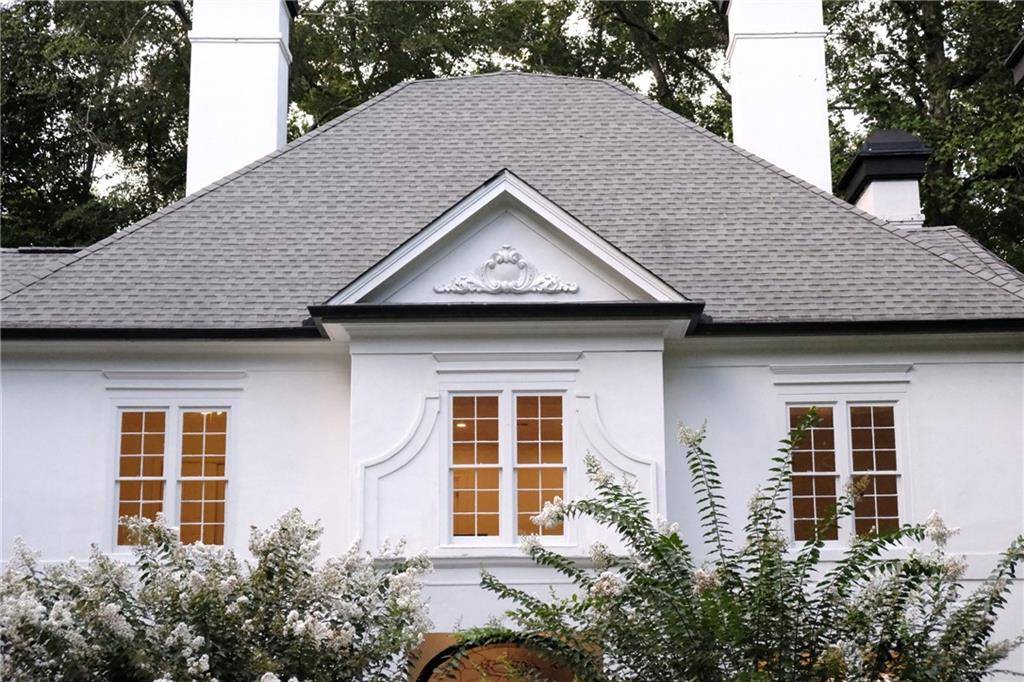 Atlanta, GA 30327,5390 Harrowood LN