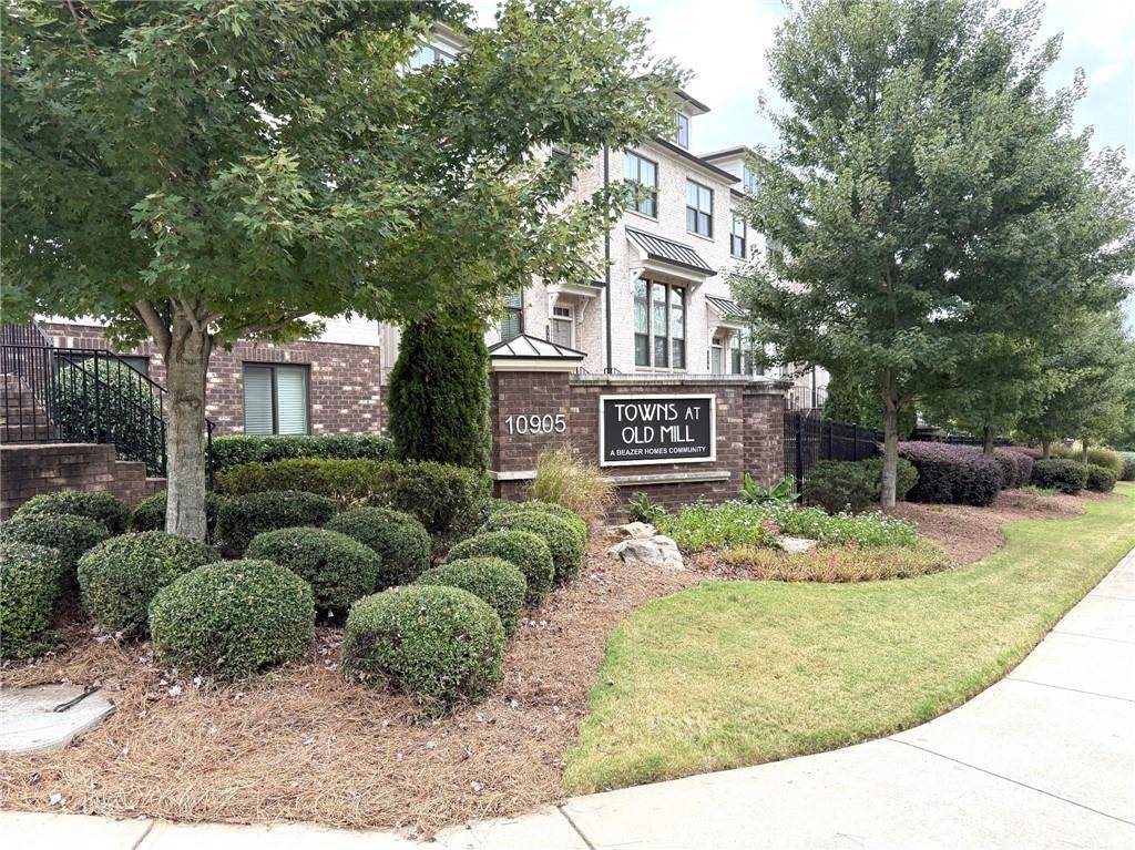 Roswell, GA 30076,425 Fair View CIR