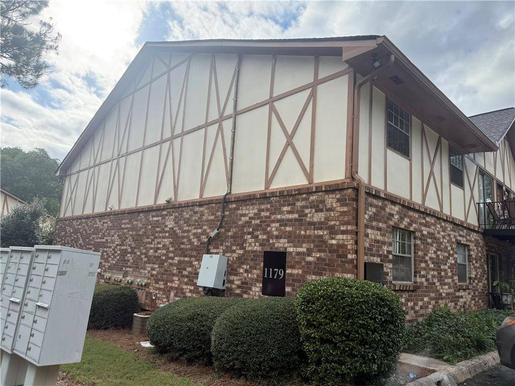 Decatur, GA 30030,1179 Church St #N