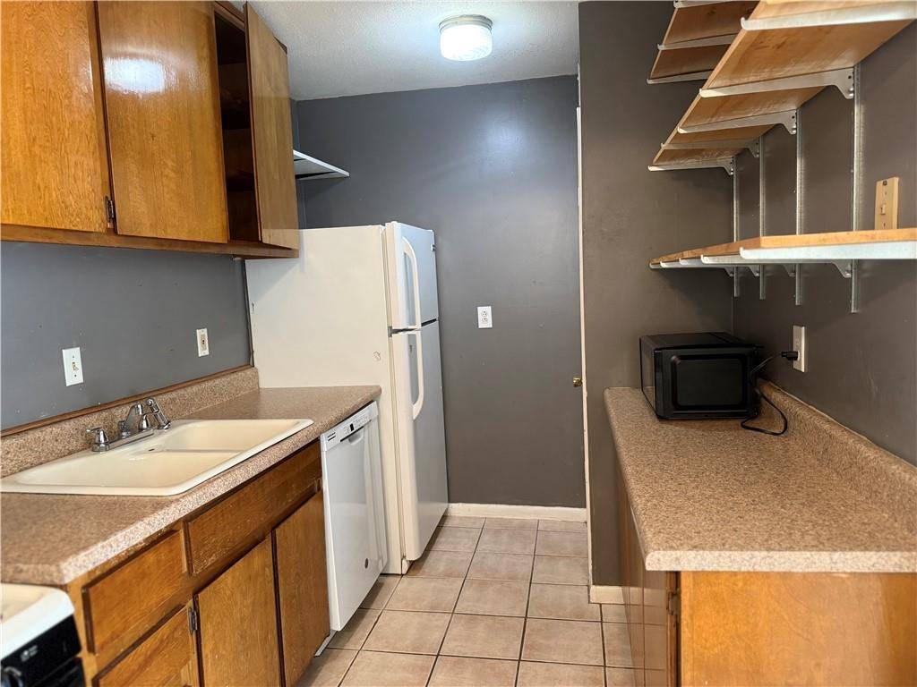 Decatur, GA 30030,1179 Church St #N