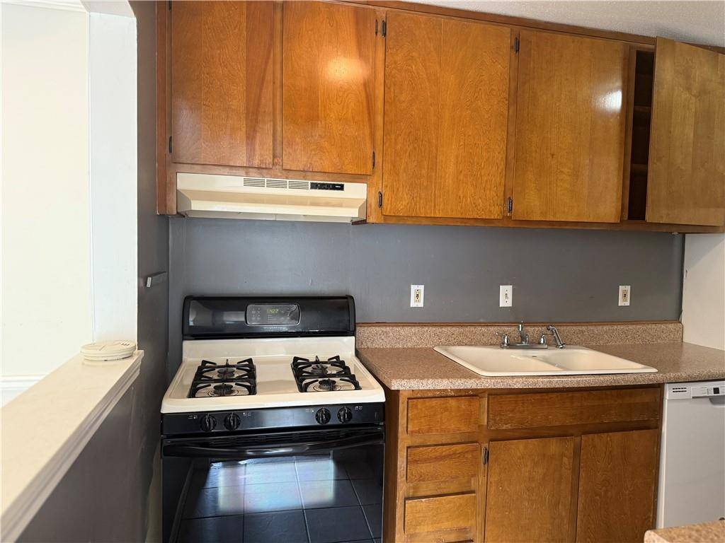 Decatur, GA 30030,1179 Church St #N