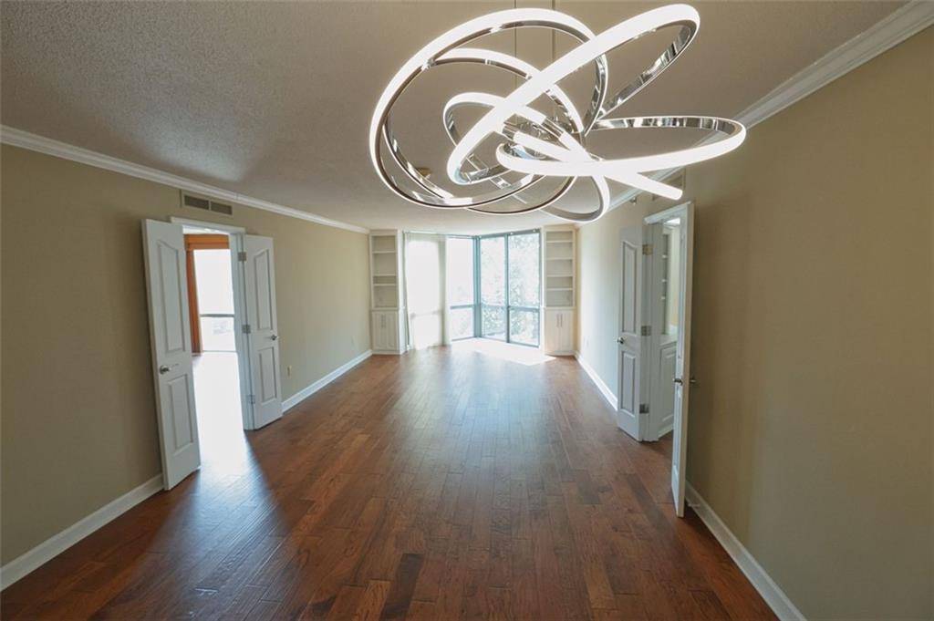 Atlanta, GA 30305,2870 PHARR CT NW #506