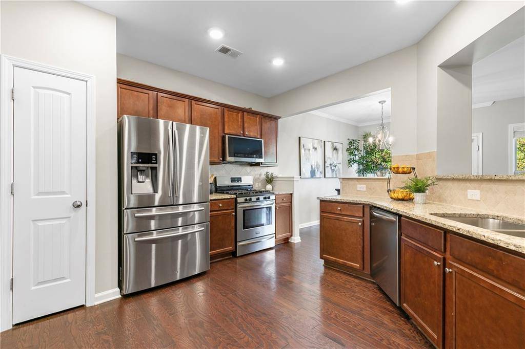 Alpharetta, GA 30004,1655 Hampton Oaks DR