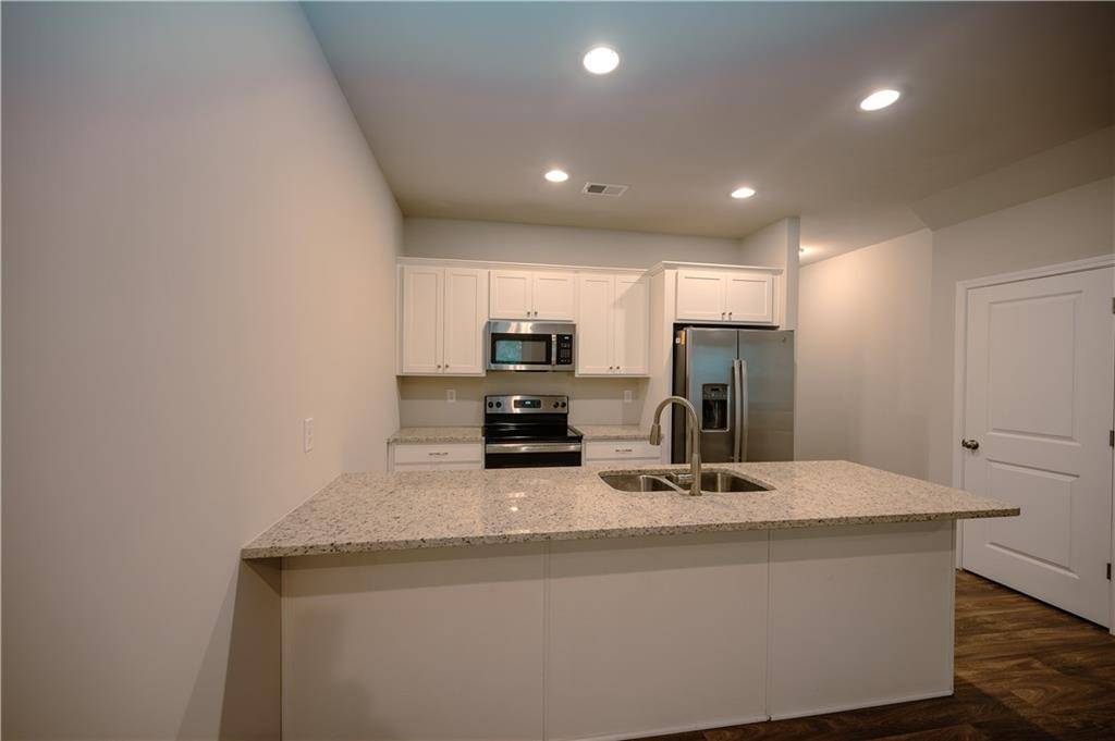 Atlanta, GA 30331,3177 MEADOWSTONE LN SW