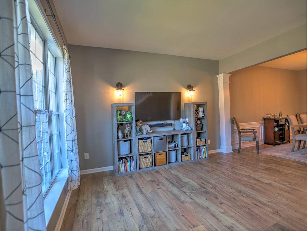 Woodstock, GA 30188,154 Towey TRL