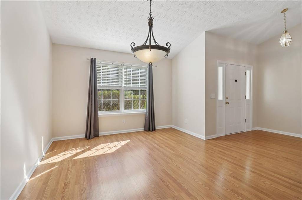 Woodstock, GA 30188,1038 River Plantation DR