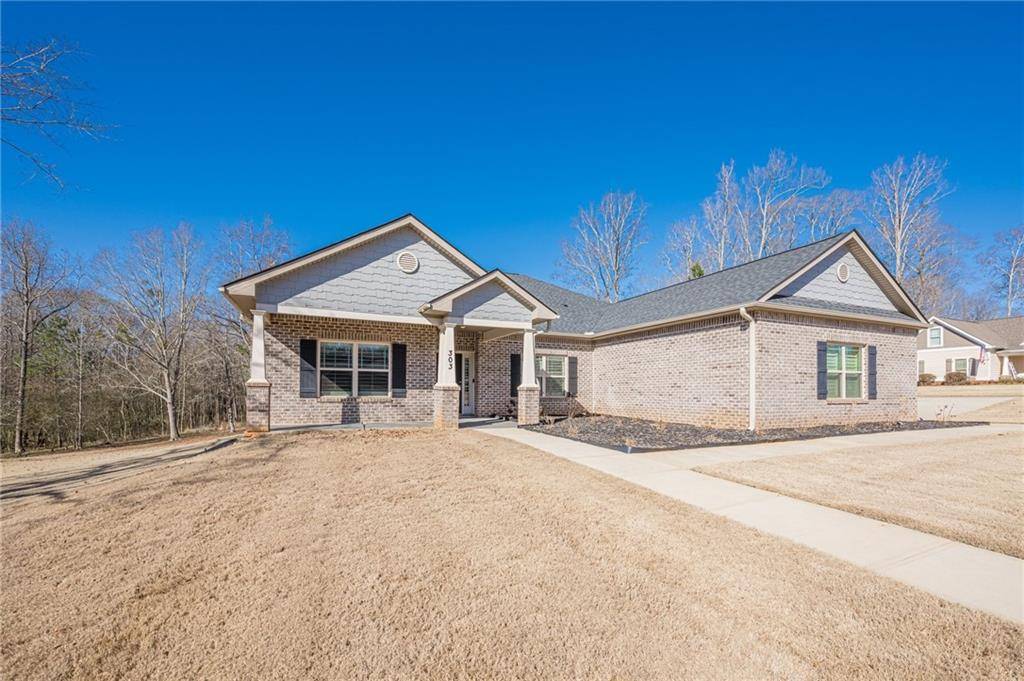 Jefferson, GA 30549,303 River Mansion DR