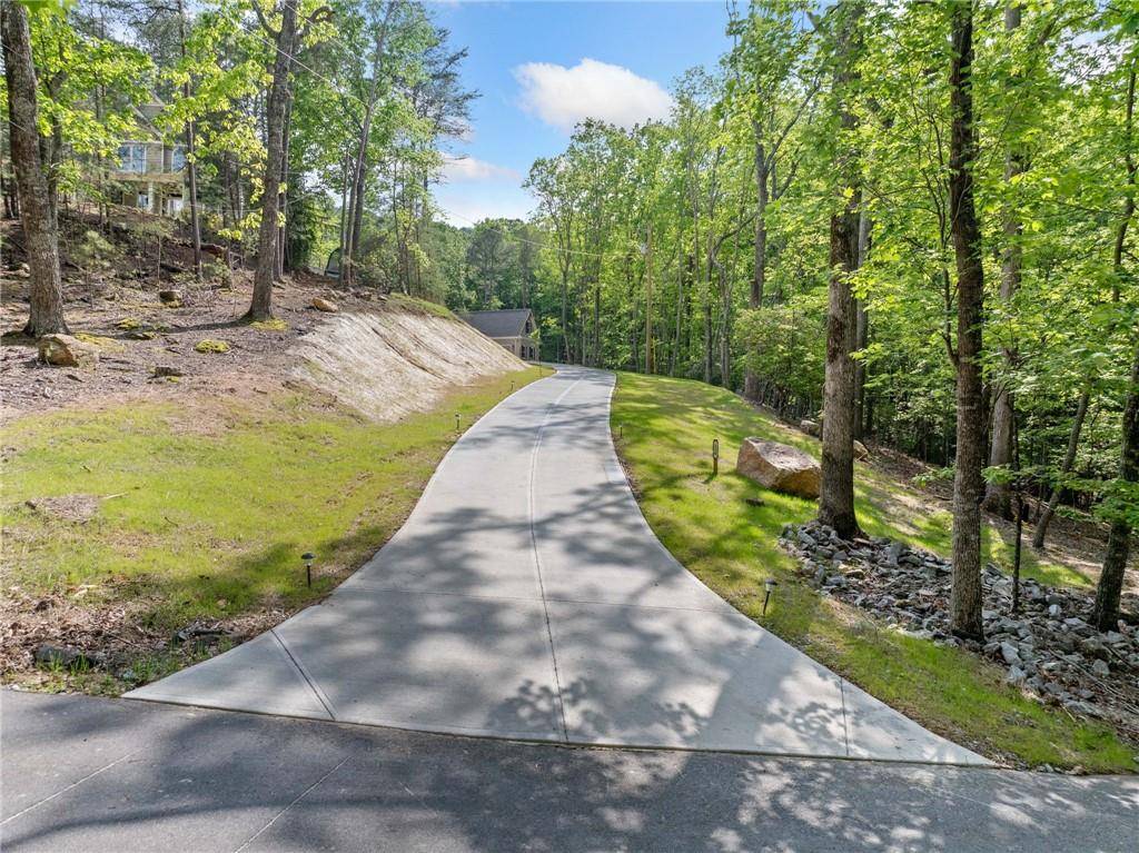 Waleska, GA 30183,126 Seneca CT