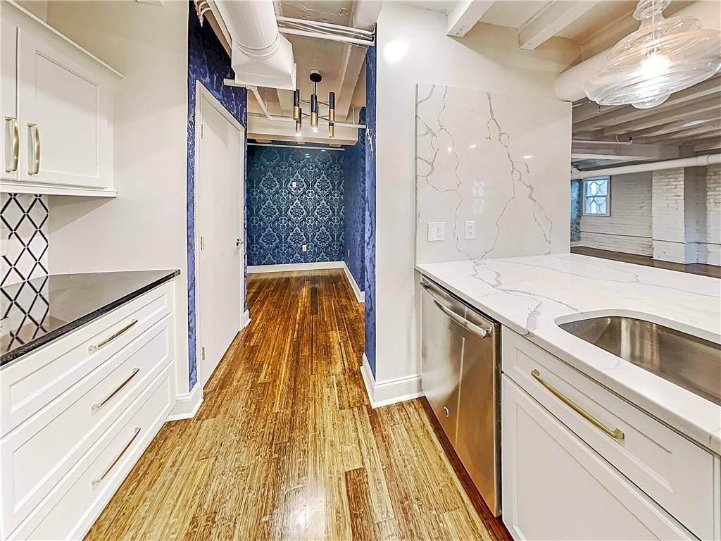 Atlanta, GA 30303,32 Peachtree ST NW #Apt 1702