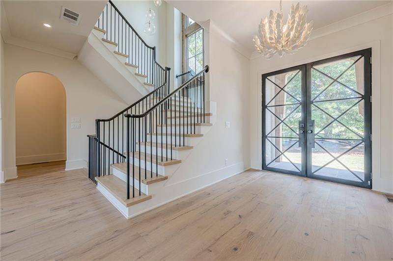 Canton, GA 30115,6428 E Cherokee DR