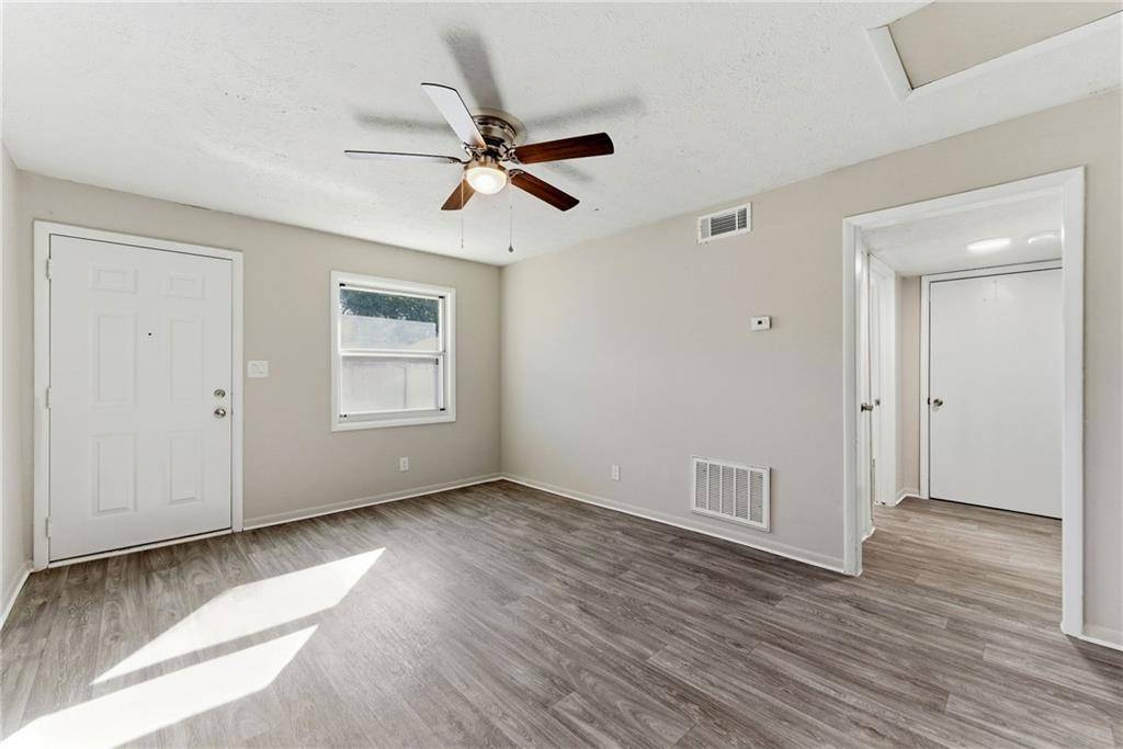 Hapeville, GA 30354,558 COLLEGE ST #A-12