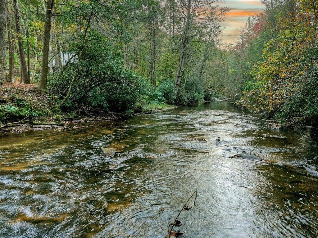 Blue Ridge, GA 30513,340 Hemlock TRL