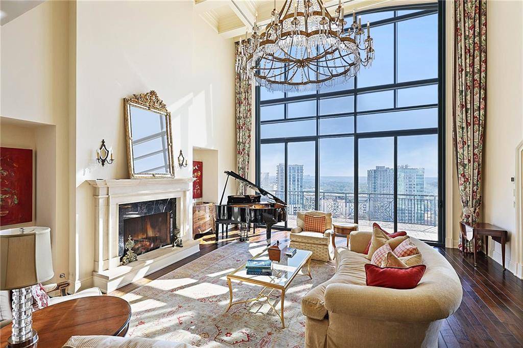 Atlanta, GA 30305,3040 Peachtree RD NW #1905