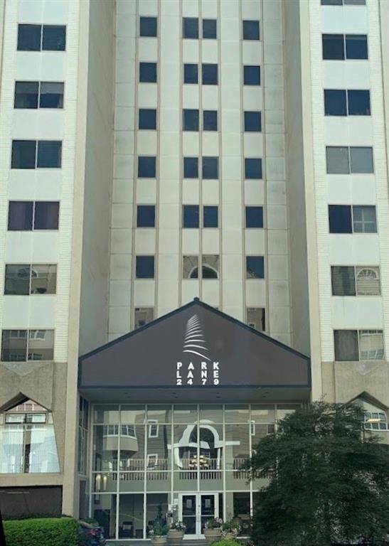 Atlanta, GA 30305,2479 Peachtree RD NE #906