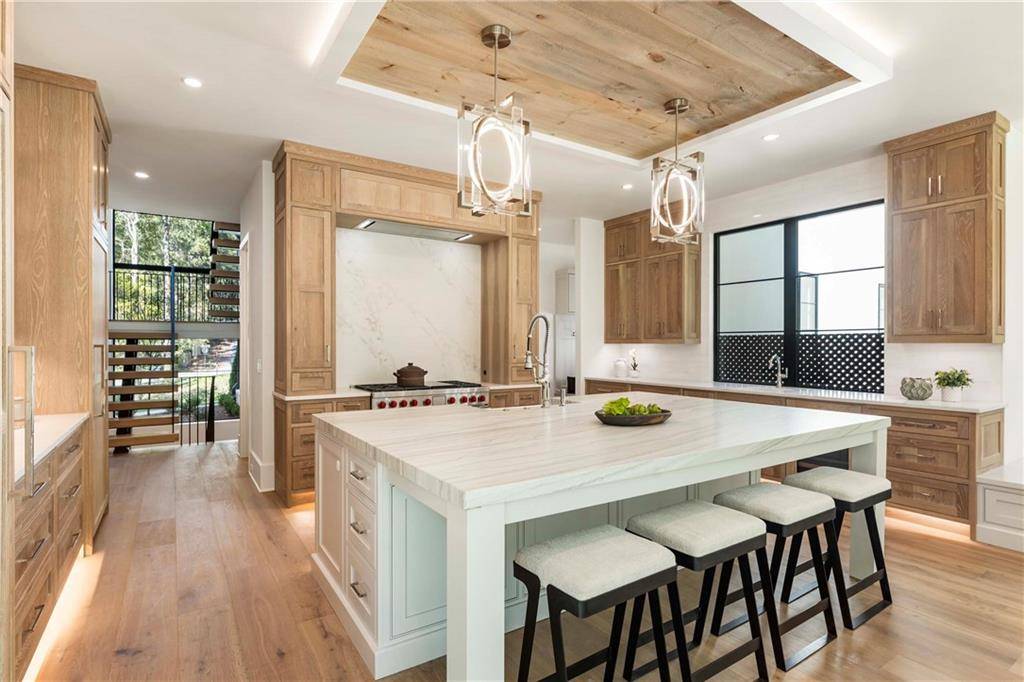 Sandy Springs, GA 30327,388 Londonberry RD NW