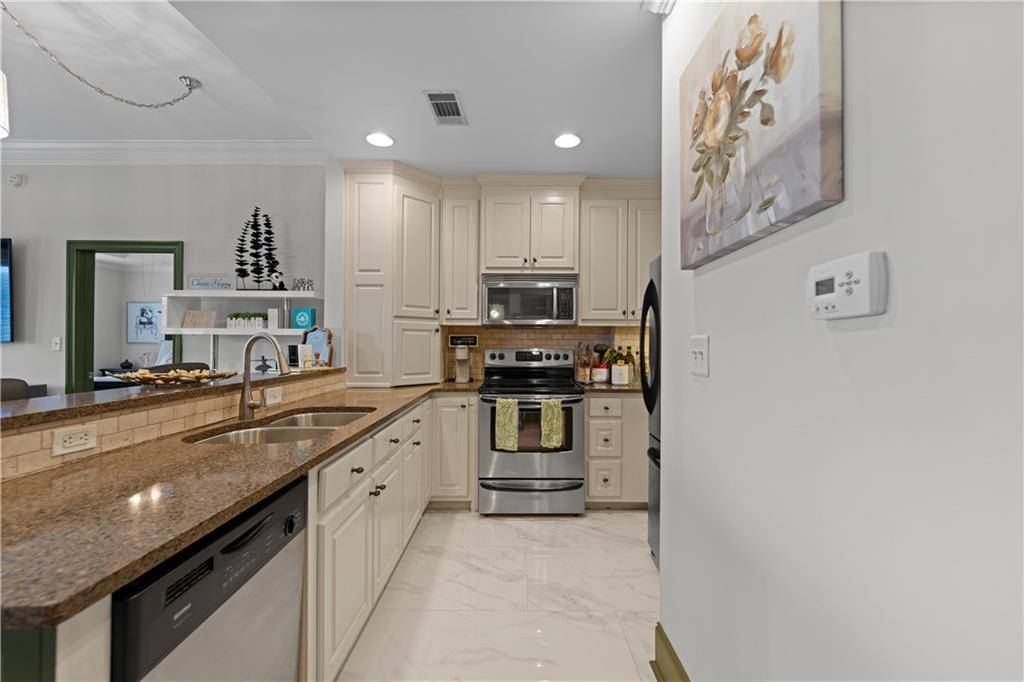 Atlanta, GA 30309,2255 Peachtree RD NE #521