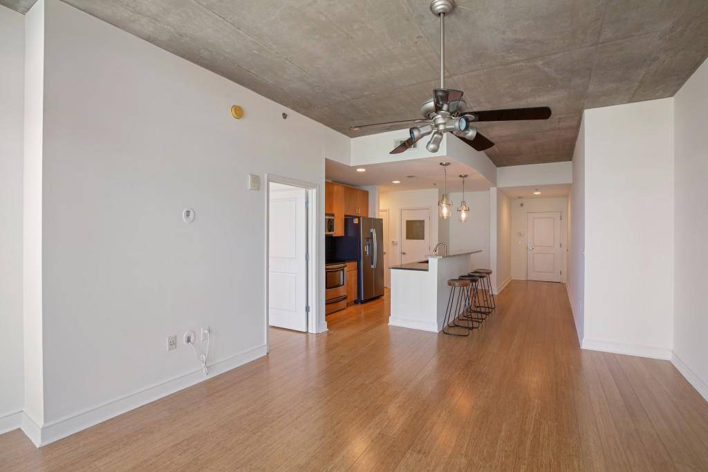 Atlanta, GA 30309,950 W Peachtree ST #1002