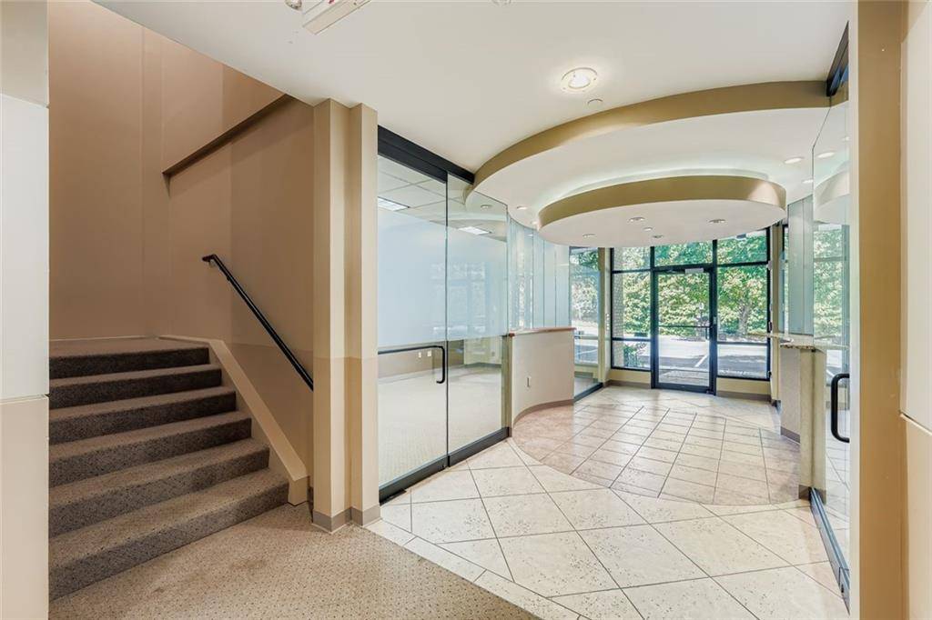 Suwanee, GA 30024,450 Old Peachtree RD NW #102