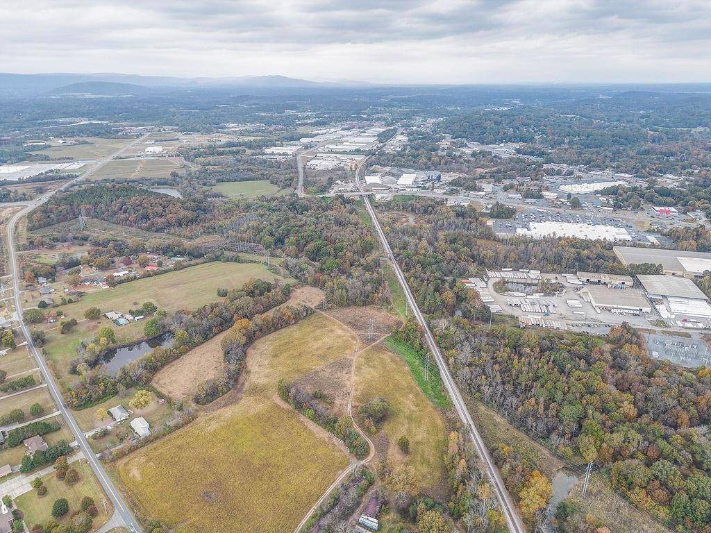 Calhoun, GA 30701,506 McDaniel Station RD