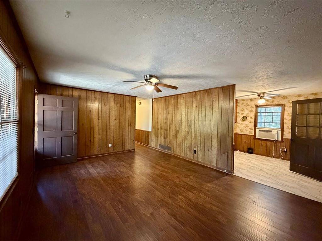 Canton, GA 30115,258 Arliss DR