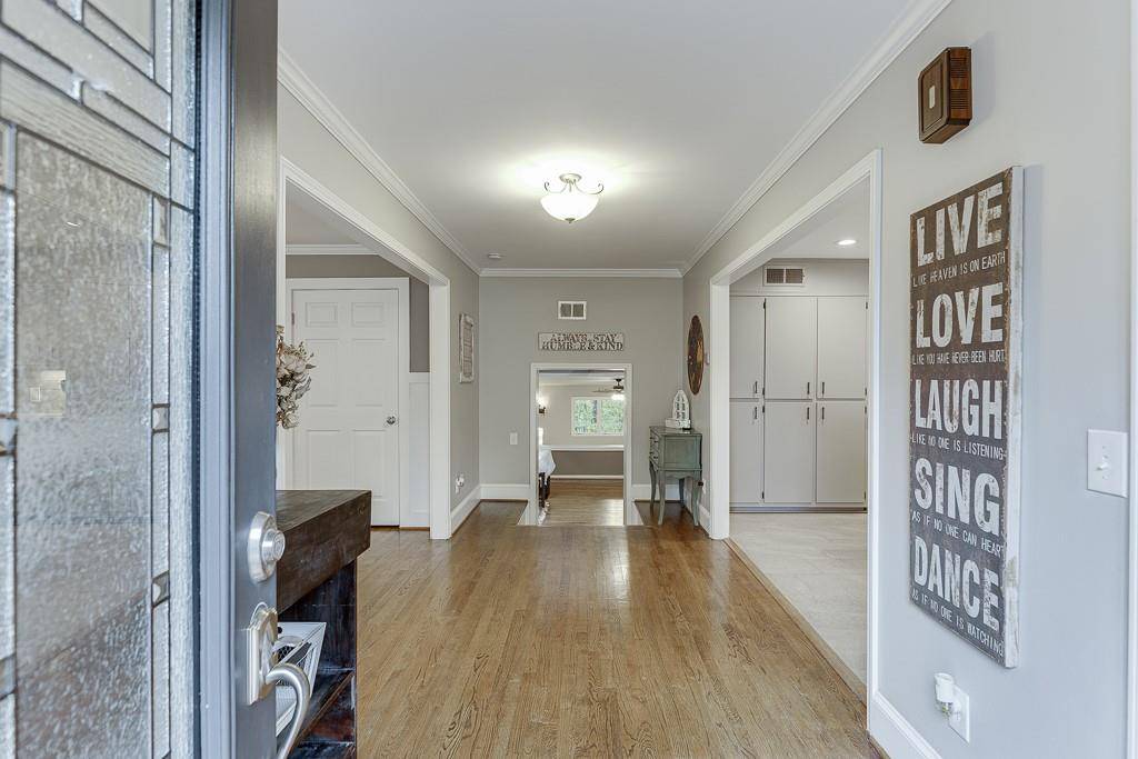 Buford, GA 30518,5984 Dolvin LN