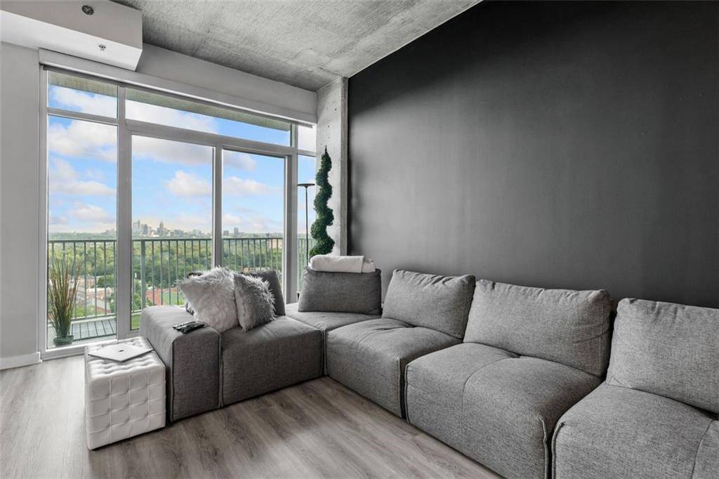 Atlanta, GA 30305,250 Pharr RD NE #1814