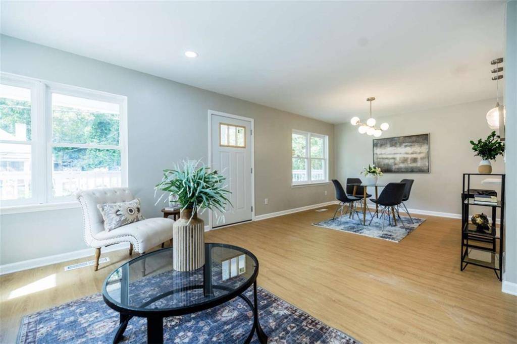 Stone Mountain, GA 30083,789 Third ST