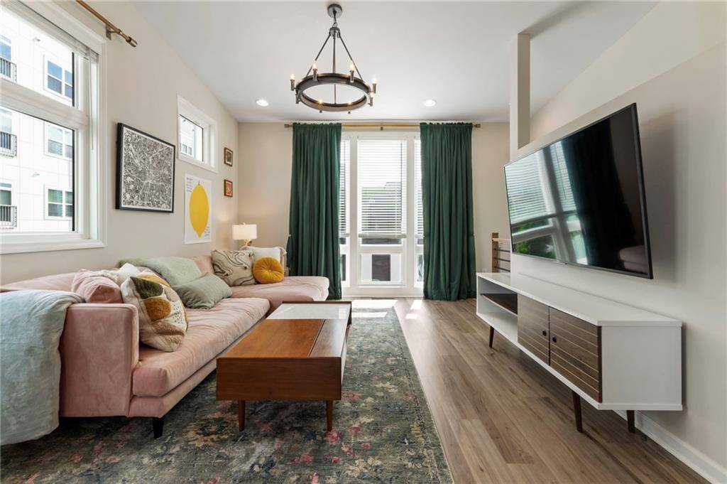 Atlanta, GA 30308,469 Parkway DR N