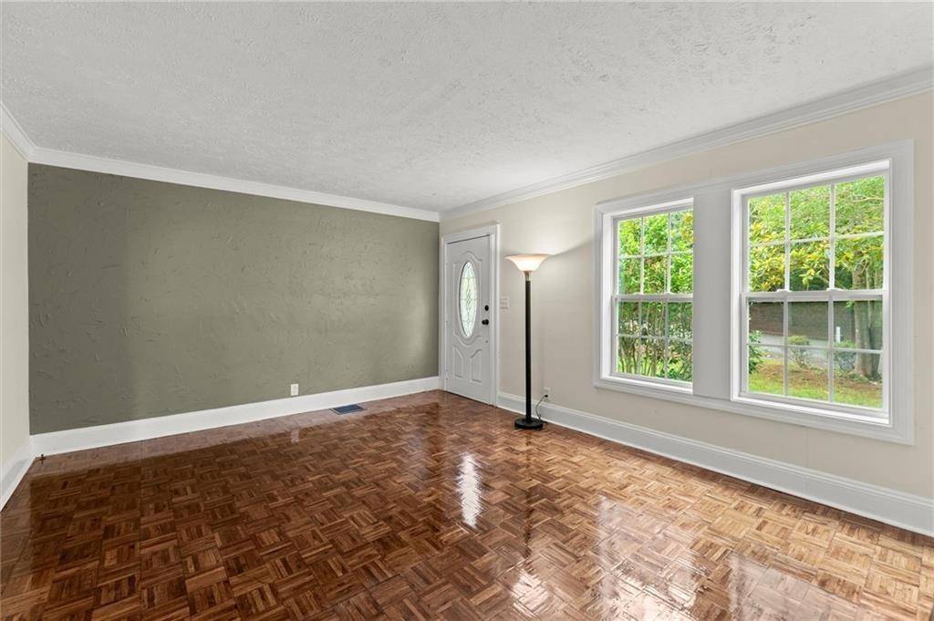 Atlanta, GA 30311,1098 Cascade CIR SW