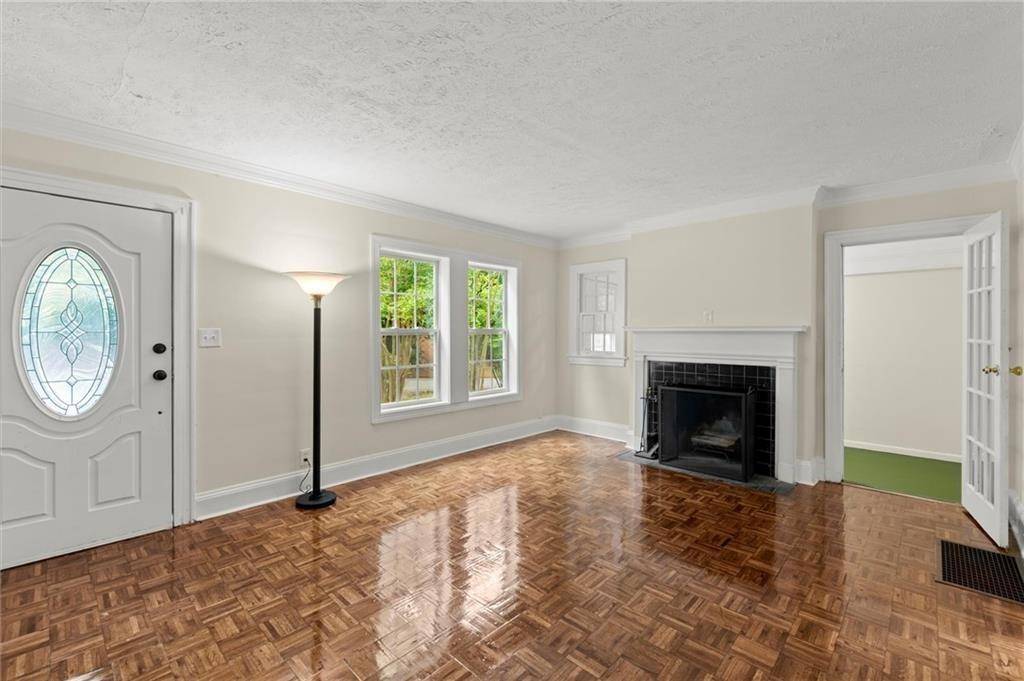 Atlanta, GA 30311,1098 Cascade CIR SW