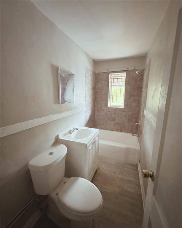 Atlanta, GA 30314,289 W Lake AVE NW