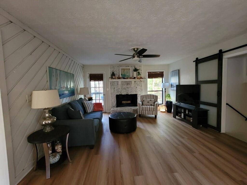 Woodstock, GA 30188,706 Magnolia WAY