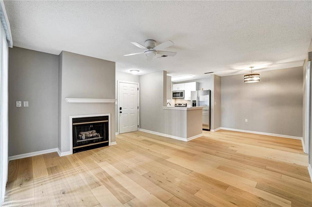 Sandy Springs, GA 30328,214 Granville CT