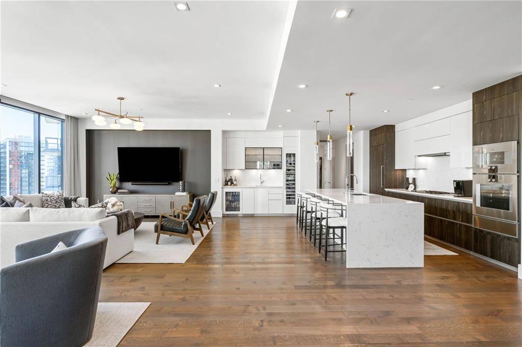 Atlanta, GA 30305,3107 Peachtree RD NE #1402