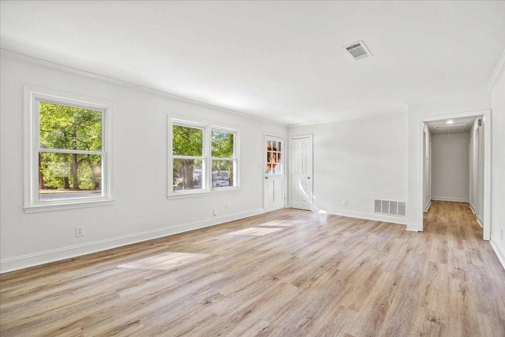 Lilburn, GA 30047,1348 Ridgewood DR SW