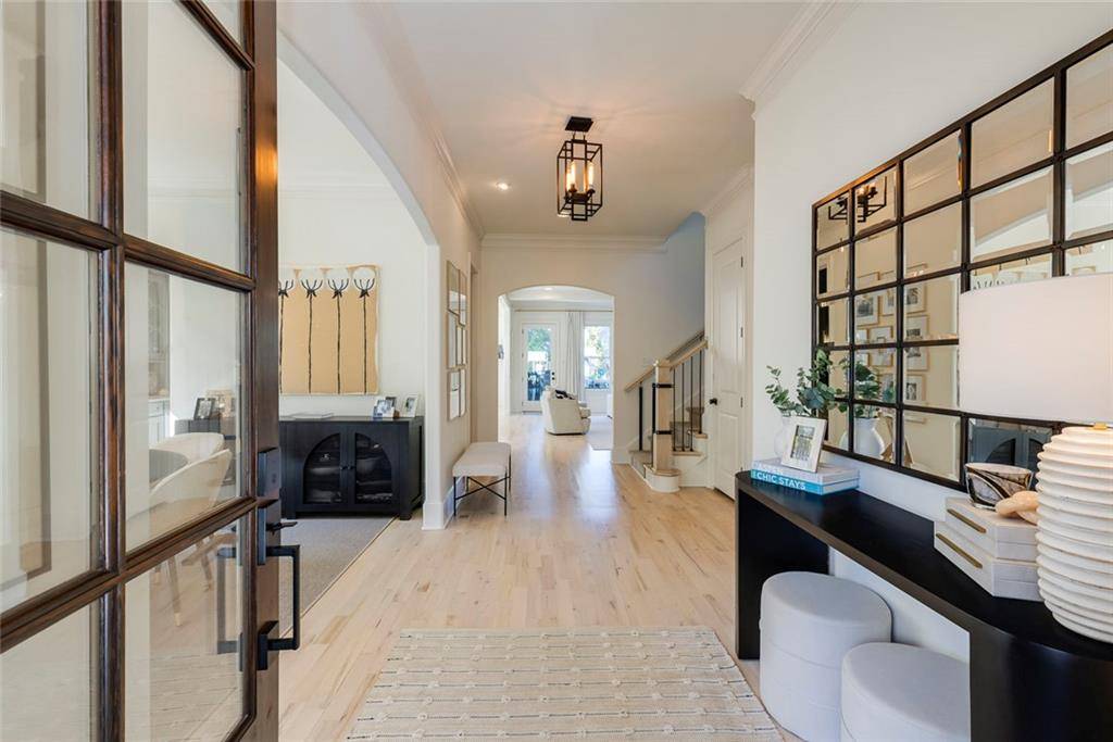 Brookhaven, GA 30319,2596 Green Meadows LN NE