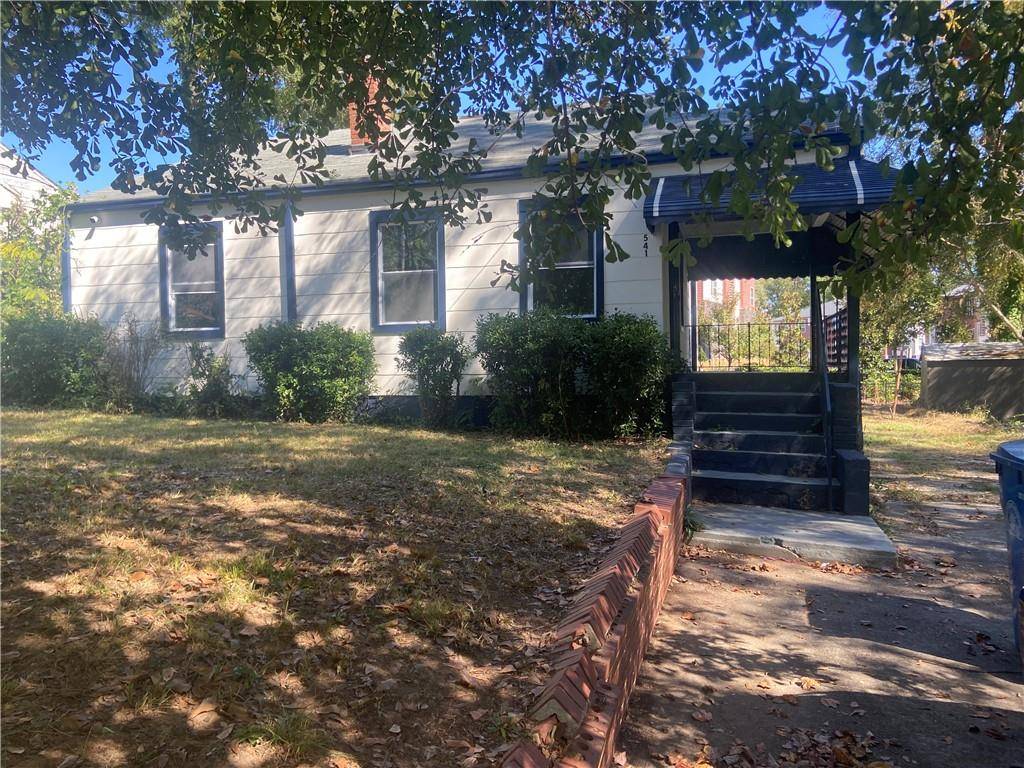 Atlanta, GA 30318,541 W W Lake AVE W