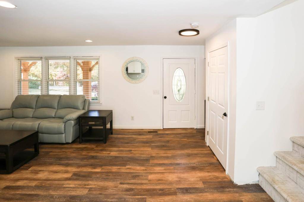 Flowery Branch, GA 30542,6157 Orville DR