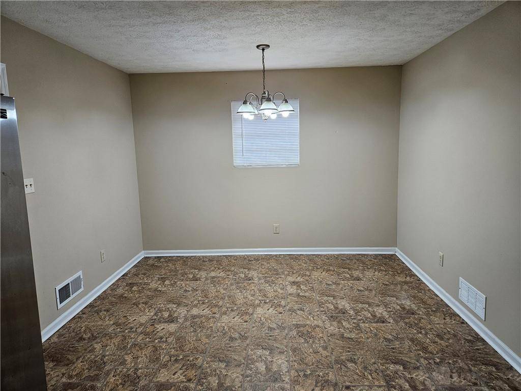 Kennesaw, GA 30144,2002 Smith DR NW