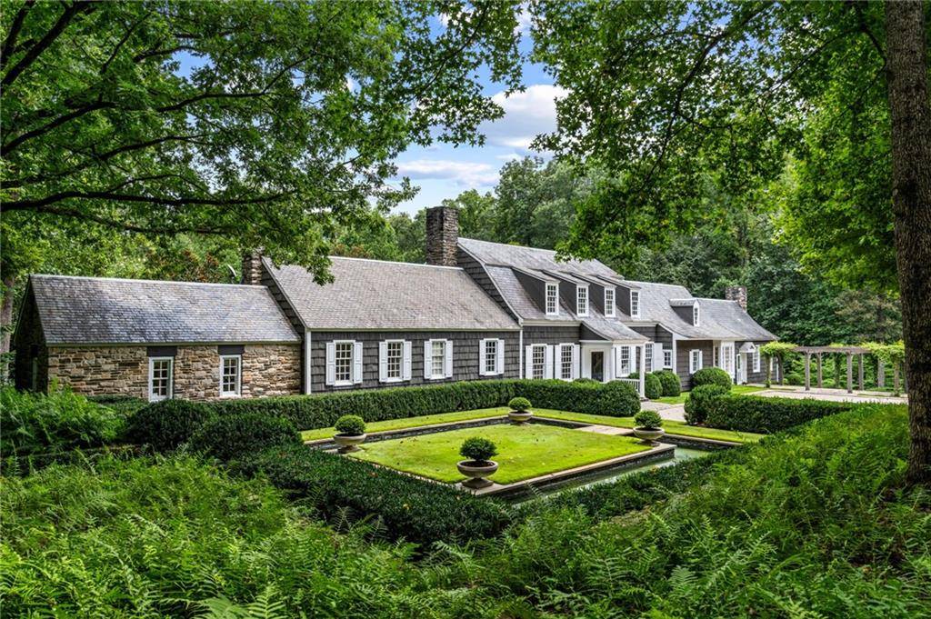 Atlanta, GA 30327,1727 W Paces Ferry RD NW