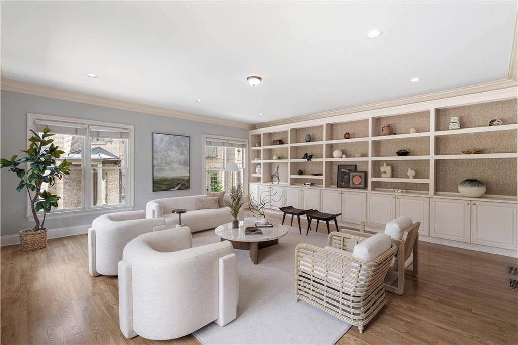 Atlanta, GA 30324,1720 Buckhead Valley LN NE