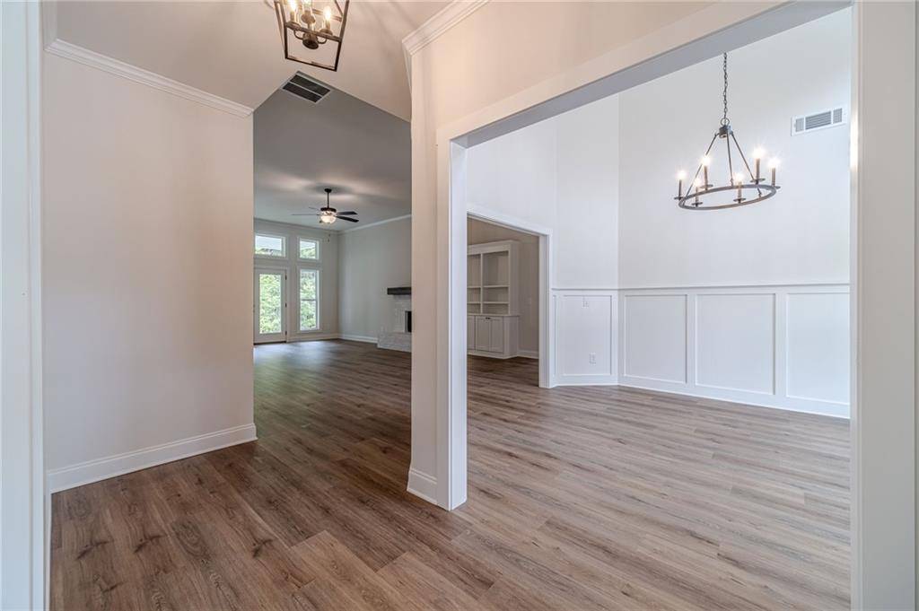 Covington, GA 30014,215 Pinewood DR