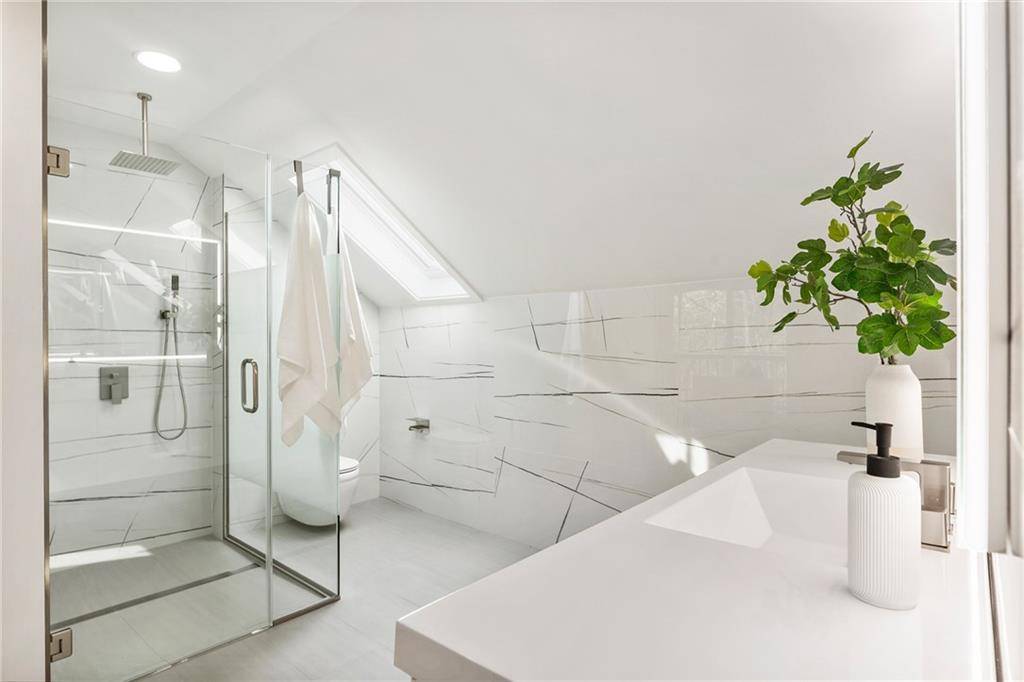 Alpharetta, GA 30004,14440 Cogburn RD