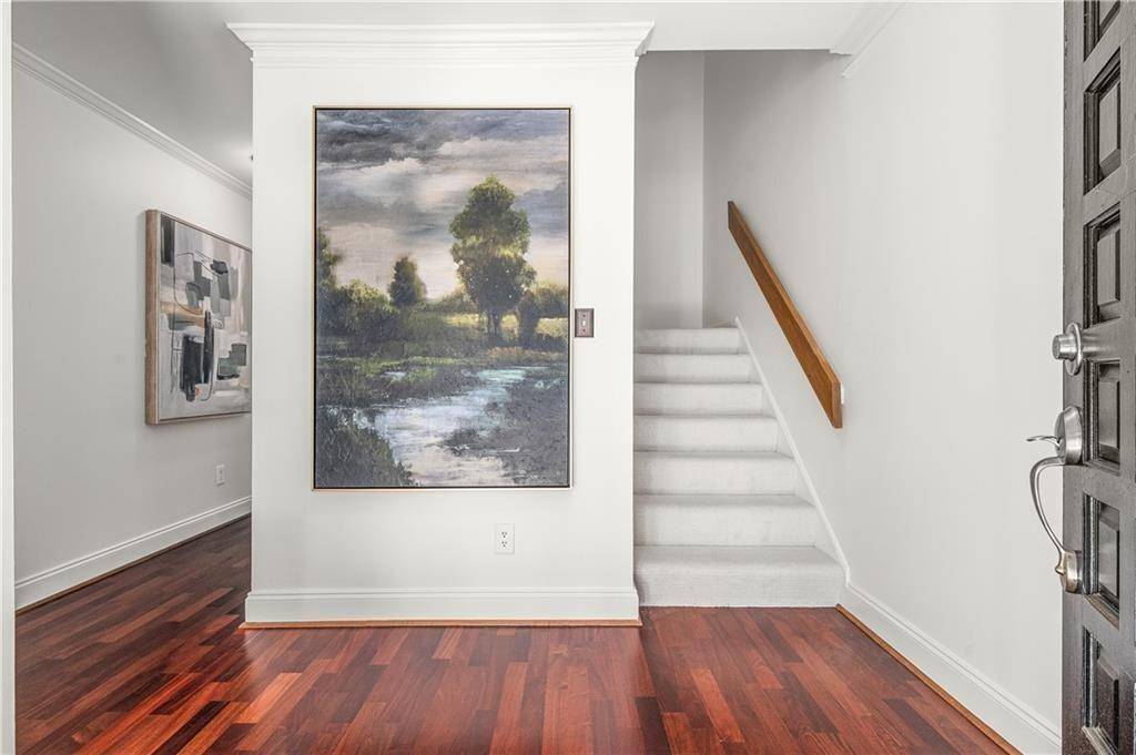 Atlanta, GA 30328,25 Forrest PL