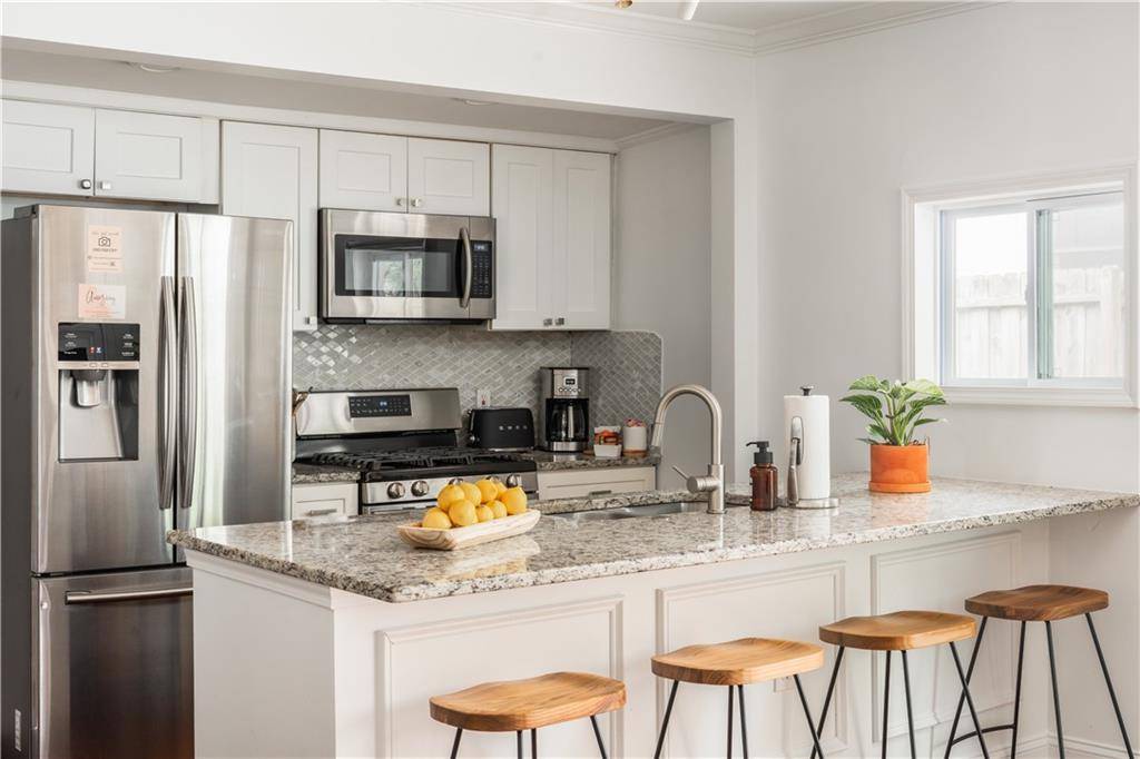 Atlanta, GA 30307,200 Lowry ST NE