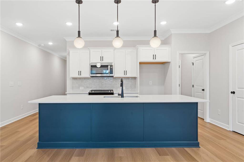 Acworth, GA 30102,332 Colsen DR