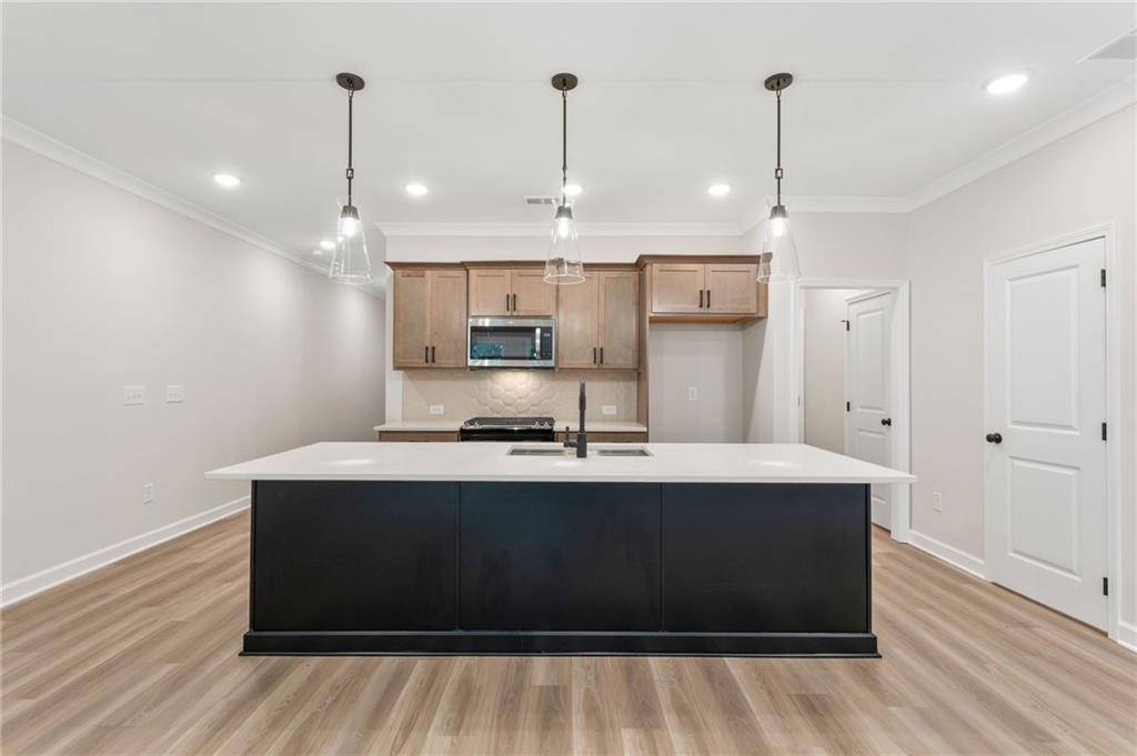 Acworth, GA 30102,328 Colsen DR