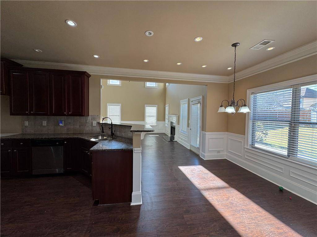 Mcdonough, GA 30253,352 Plymstock DR